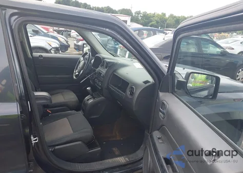 2014 Jeep Patriot Latitude z USA, uszkodzony, nr VIN 1C4NJRFB4ED734706